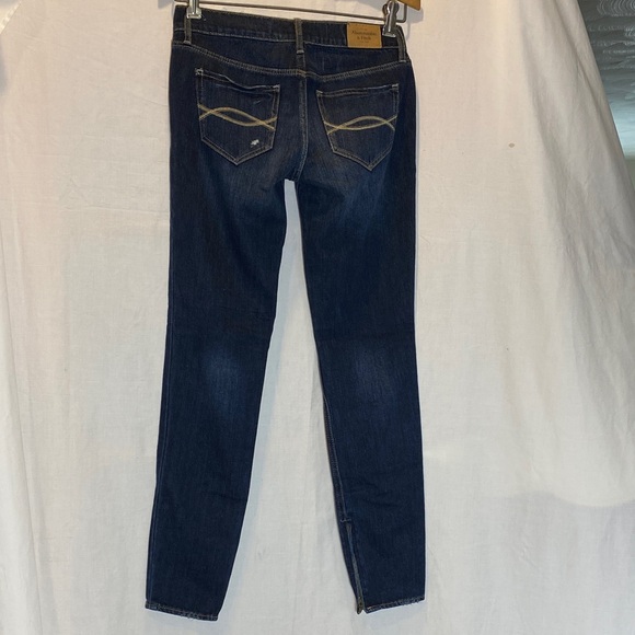Abercrombie & Fitch Perfect Stretch Skinny Jeans with ankle zipper - women 00 - Picture 9 of 11